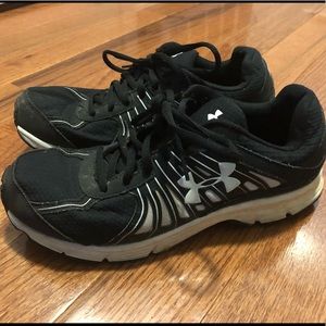 ‼️‼️‼️‼️SOLD ‼️‼️‼️‼️Women’s Under Armour Shoes